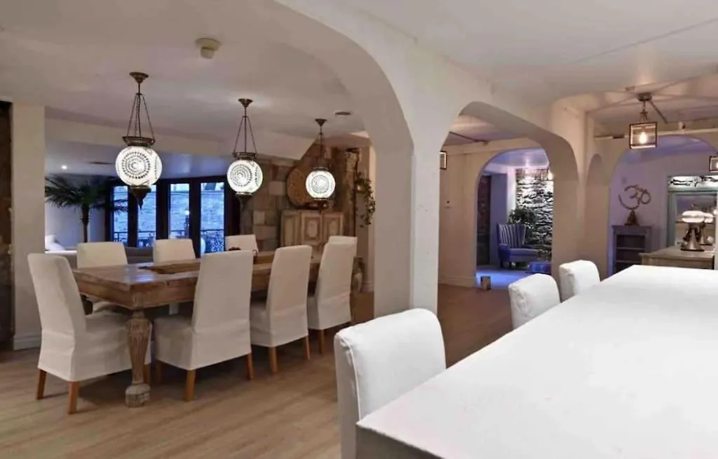 Holiday home Exclusive 6 Bed, 6 Bath Residence In Old Montreal Canada