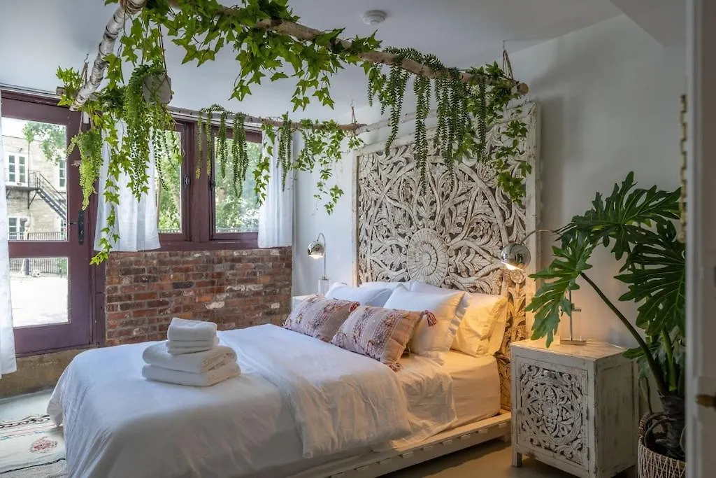 Exclusive 6 Bed, 6 Bath Residence In Old Montreal 0*,