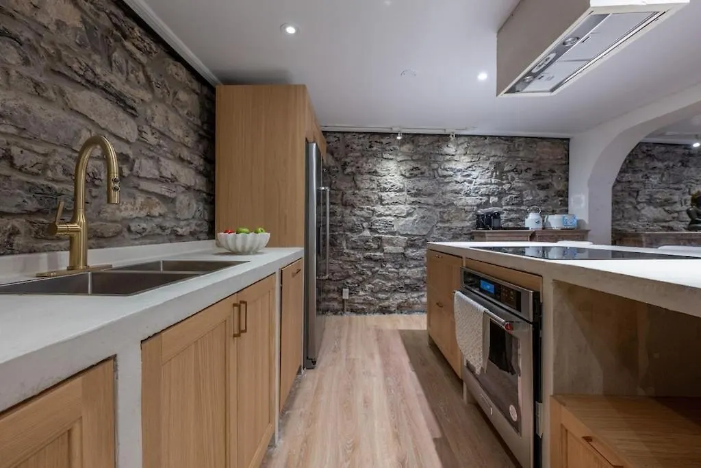 Holiday home Exclusive 6 Bed, 6 Bath Residence In Old Montreal Canada