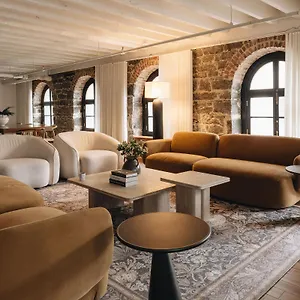 Saint Sulpice Lofts By Bakan - Old Montreal